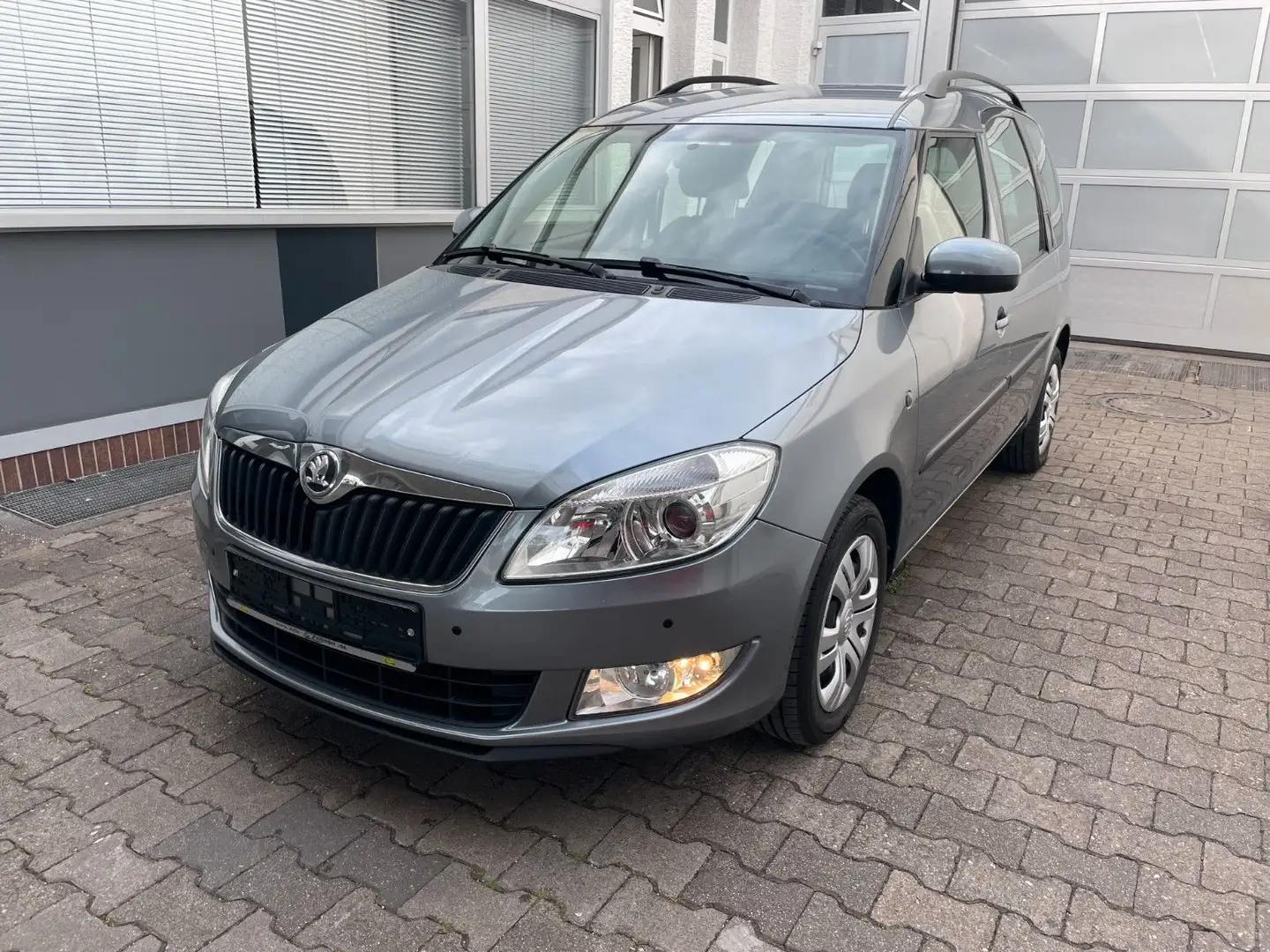 Skoda Roomster Ambition *AHK*KLIMA*PARKSENSOREN* Gris - 1
