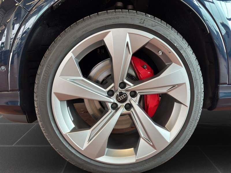 Audi Q7 SUV S line business TDI quattro 210 kW tiptro — photo 7