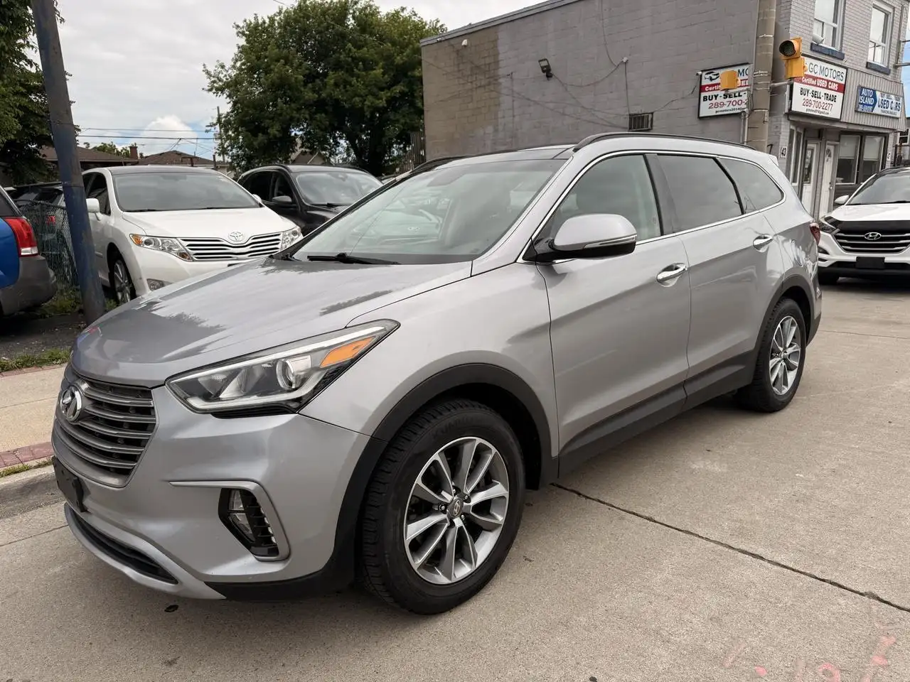 Hyundai SANTA FE photo Hyundai SANTA FE