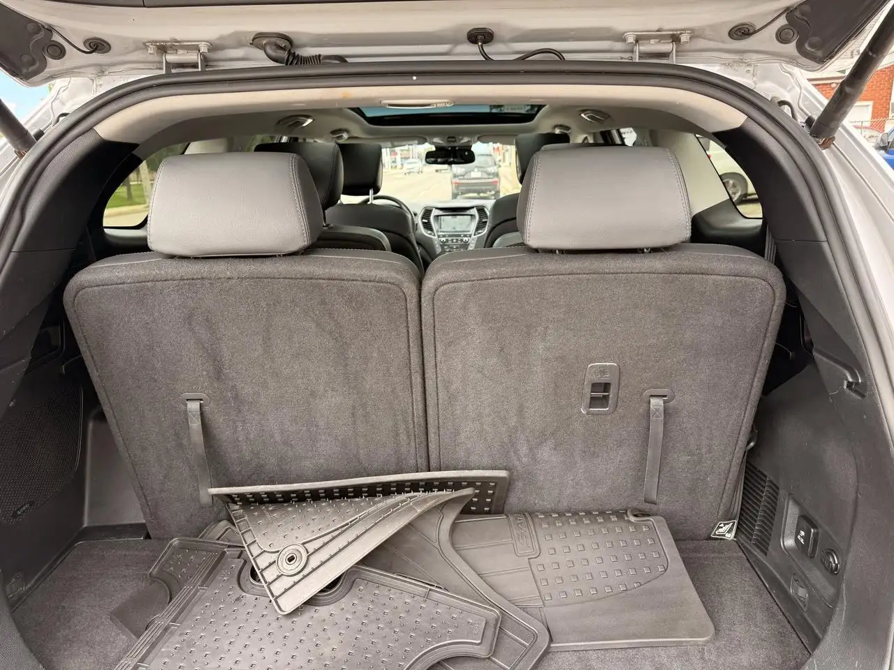 Hyundai SANTA FE photo Hyundai SANTA FE