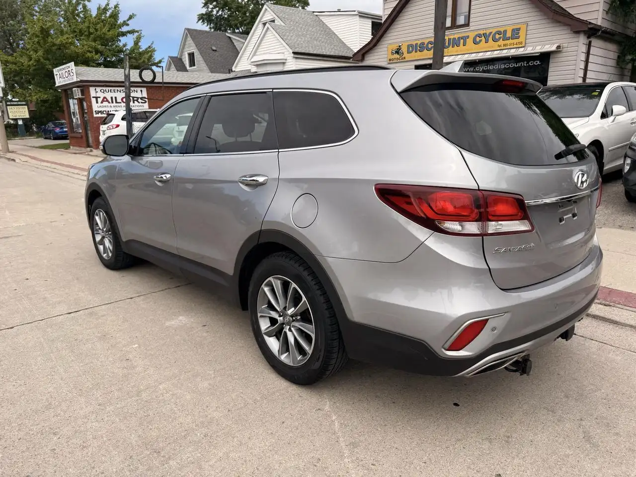 Hyundai SANTA FE photo Hyundai SANTA FE
