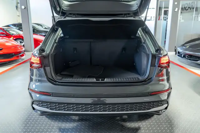 Audi A3 view 9