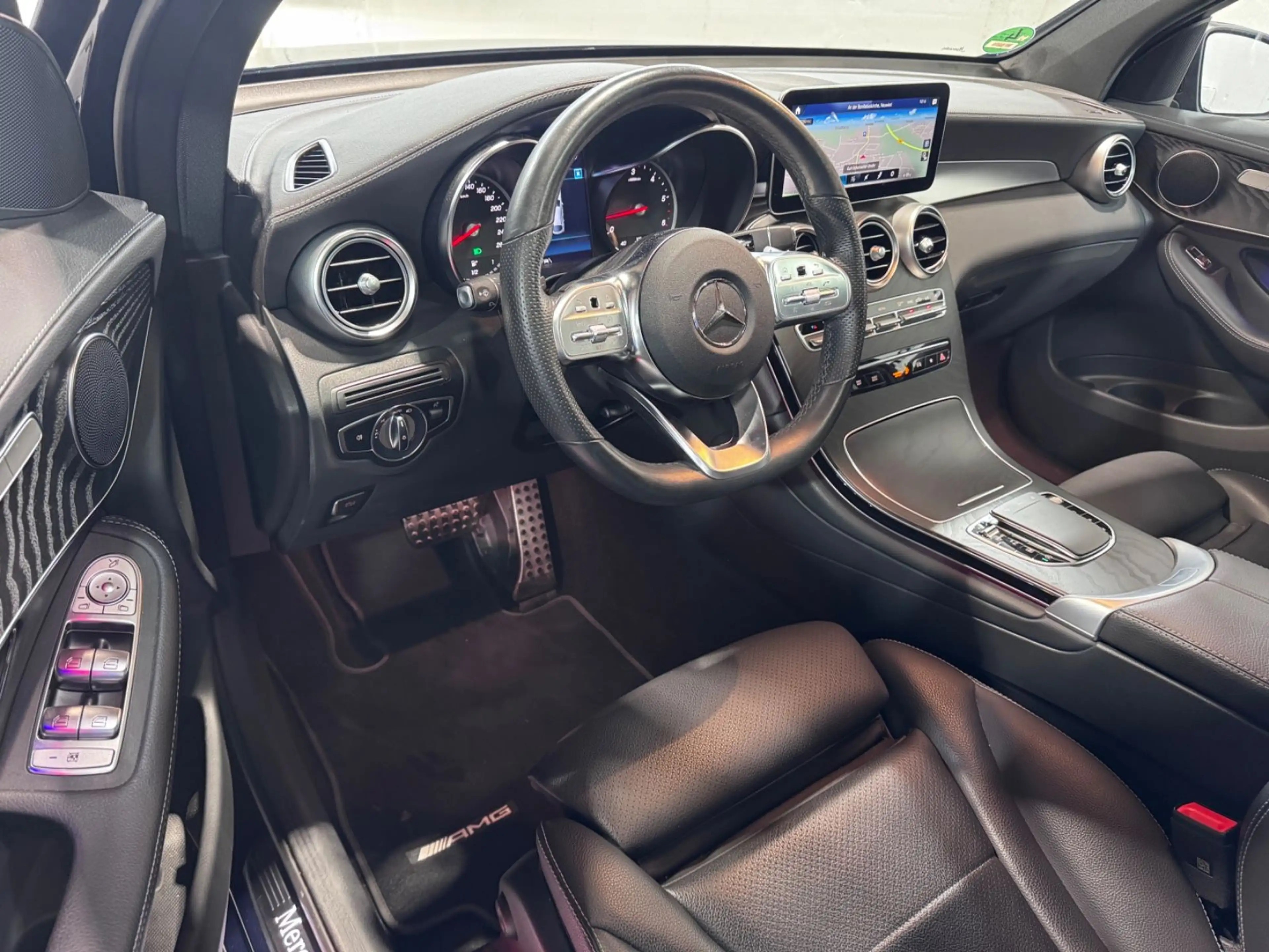 Mercedes-Benz GLC 400 d 4Matic Coupe *AMG* — photo 3