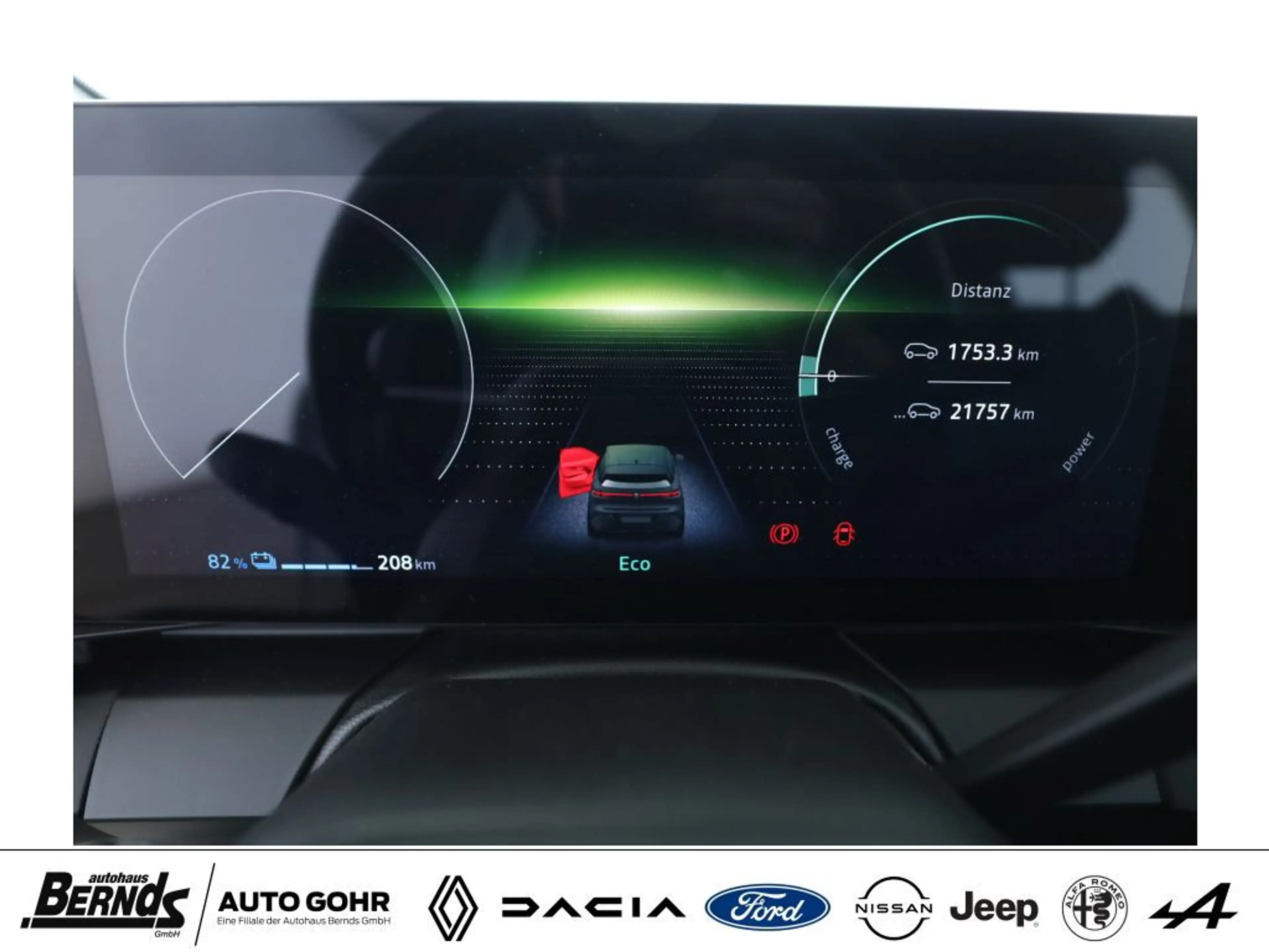 Renault Megane E-Tech EV40 130hp boost charge Equilibre WÄRMEPUMPE PDC — photo 15