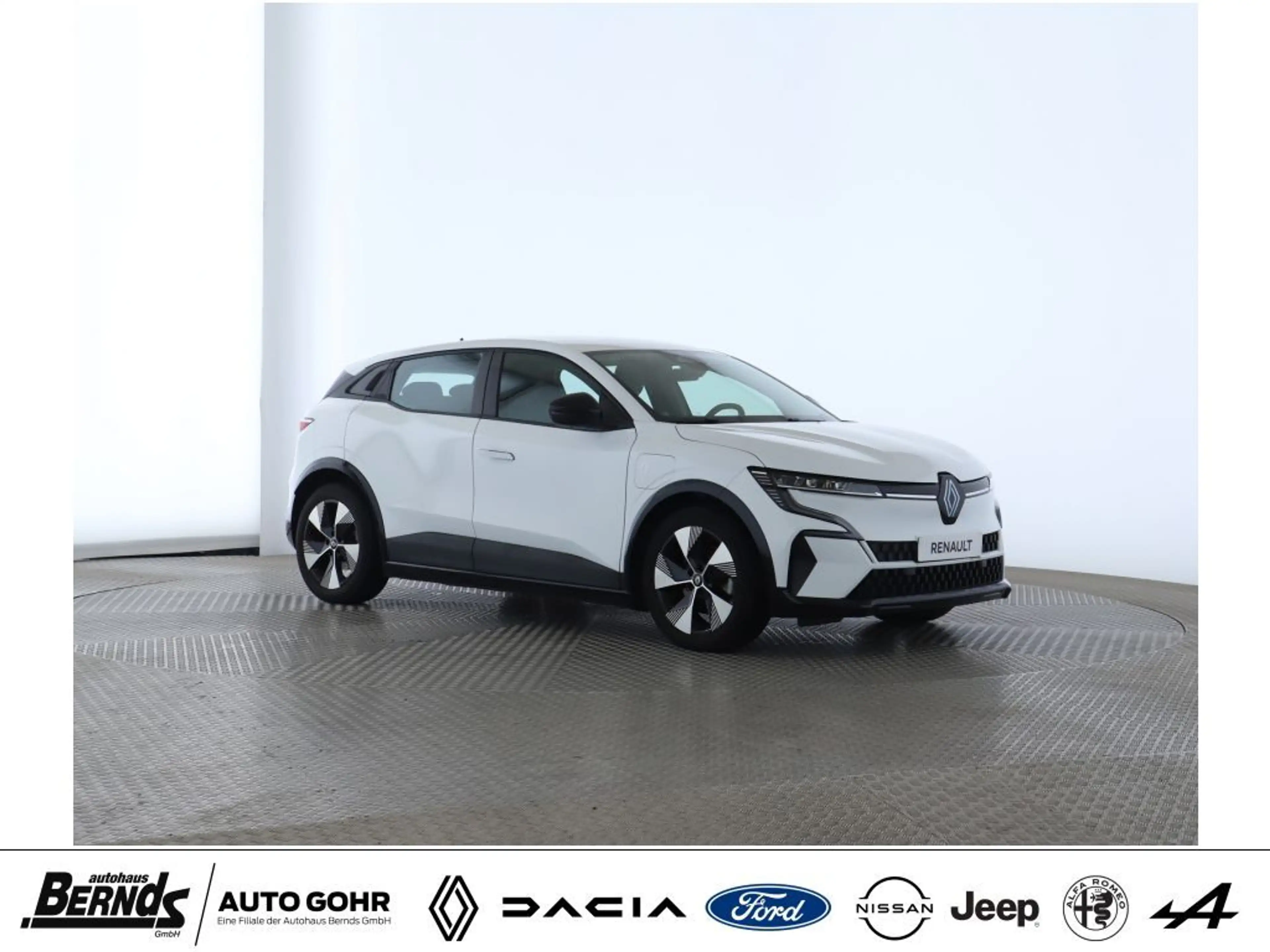 Renault Megane E-Tech EV40 130hp boost charge Equilibre WÄRMEPUMPE PDC — photo 3