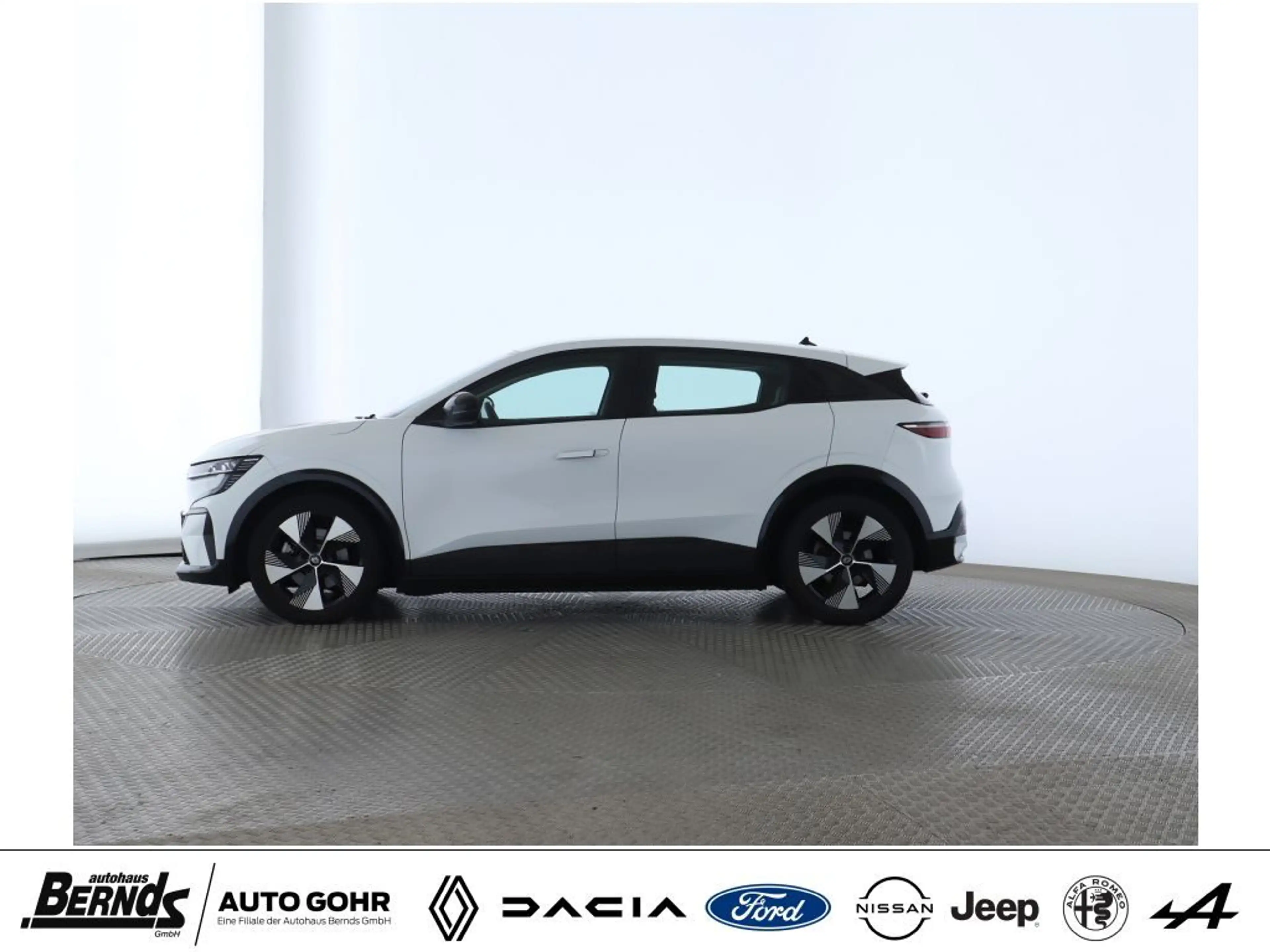 Renault Megane E-Tech EV40 130hp boost charge Equilibre WÄRMEPUMPE PDC — photo 31