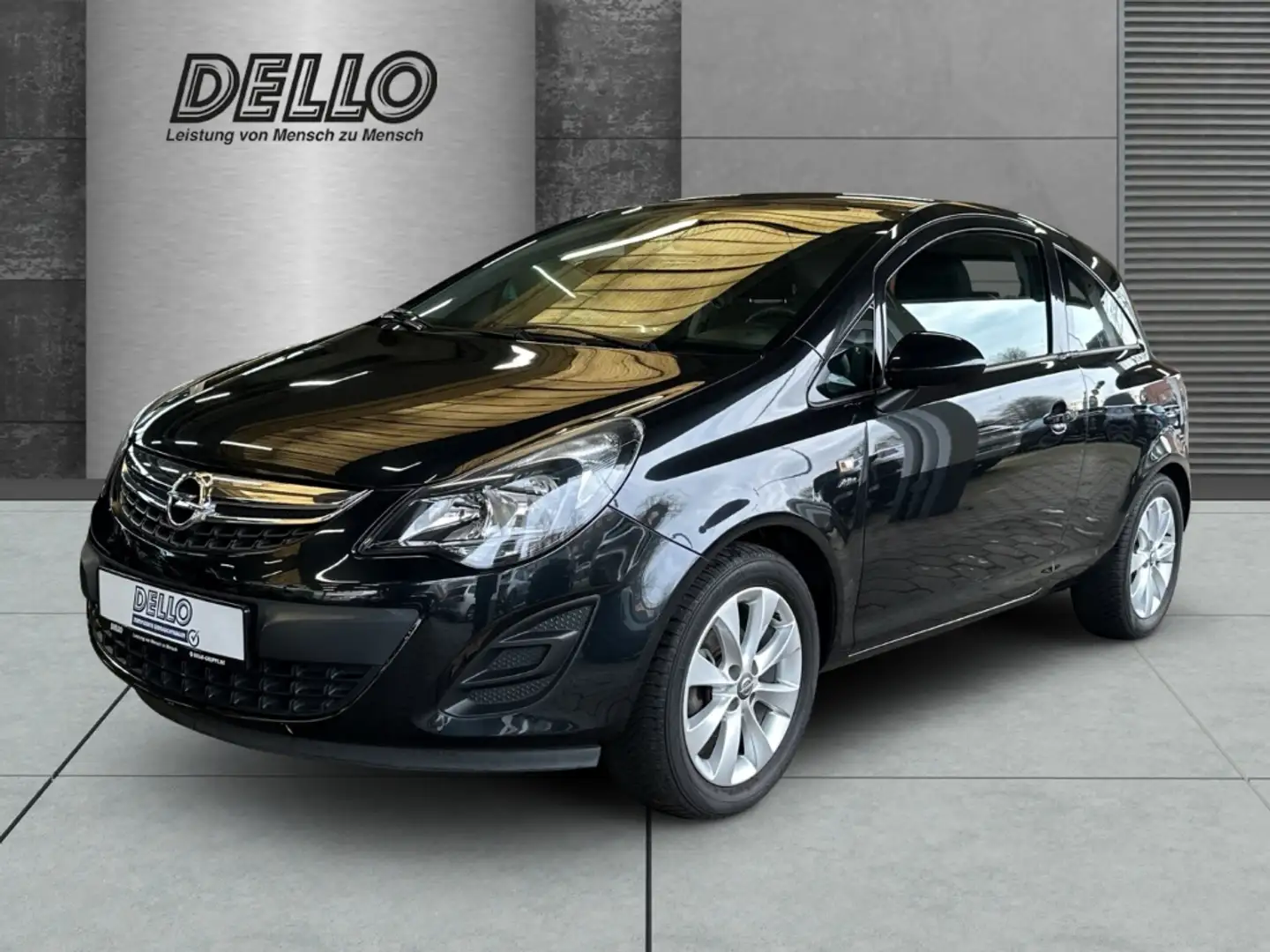 Opel Corsa D Active 1.2 CORSA BC Servo PDC Klima ZV AHK Alu Zwart - 1