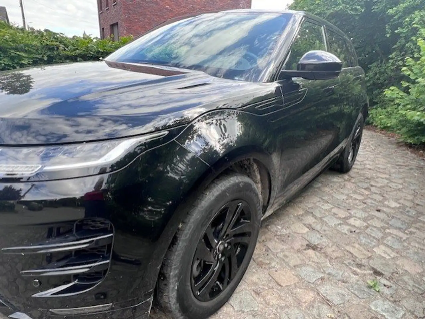 Land Rover Range Rover Evoque P300e R-Dynamic Zwart - 1