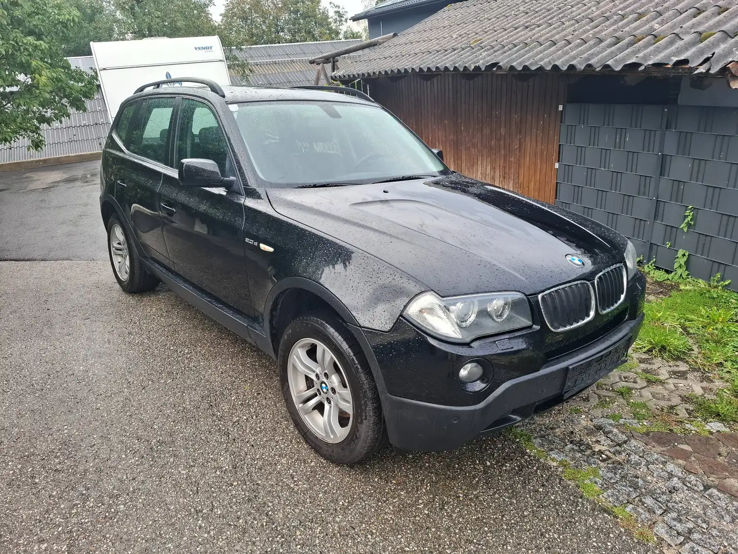 BMW X3 2.0 d, Ö-Paket, Panoramadach, 8 fach Alu, Motorschaden Schwarz - 2