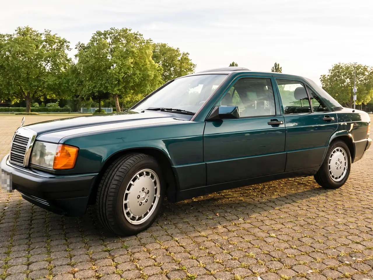 Mercedes-Benz 190 D 2.5 Avantgarde verde, foto 6