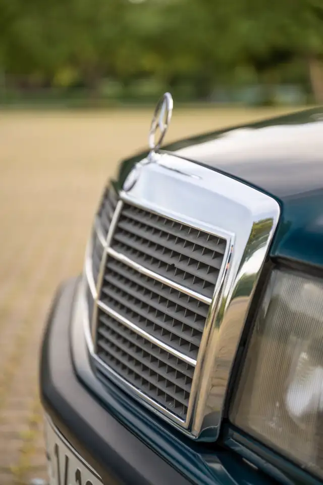Mercedes-Benz 190 D 2.5 Avantgarde verde, foto 8