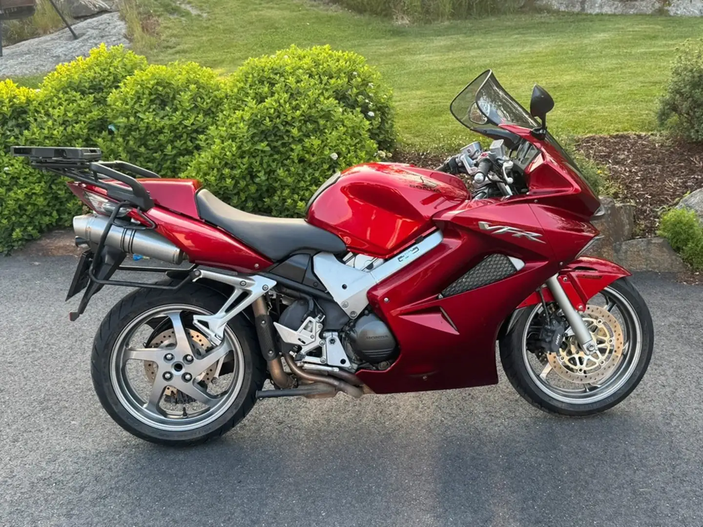 Honda VFR 800 CANDY GLORY RED Rot - 1
