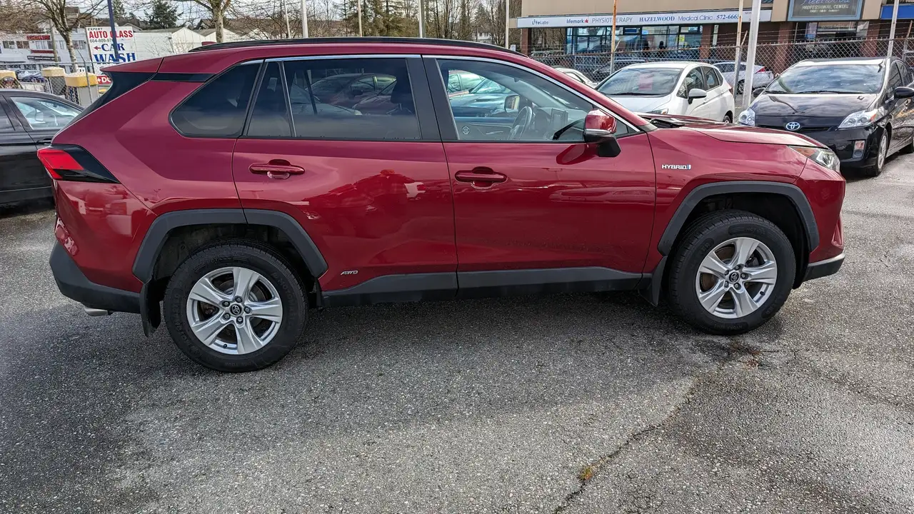 Toyota RAV 4 photo Toyota RAV 4