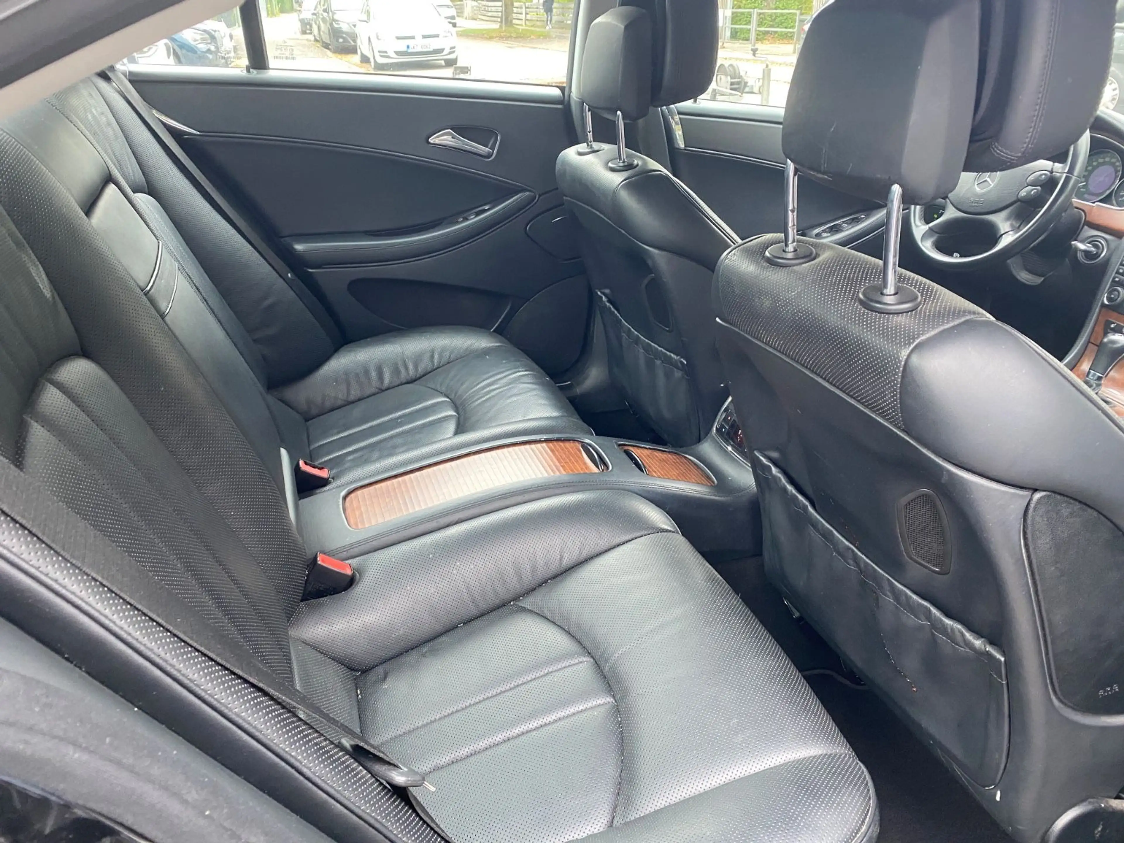 Mercedes-Benz CLS 350 CGI — photo 10