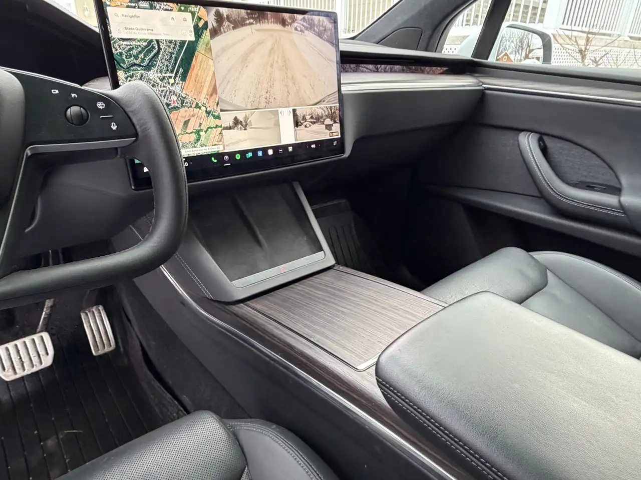 Tesla Model X снимка Tesla Model X
