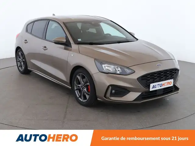 Ford Focus view 8