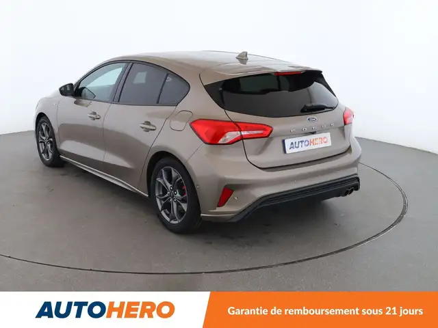 Ford Focus view 4