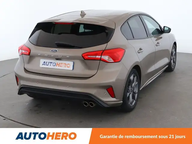 Ford Focus view 6