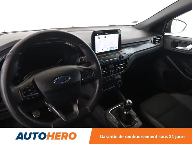 Ford Focus view 11