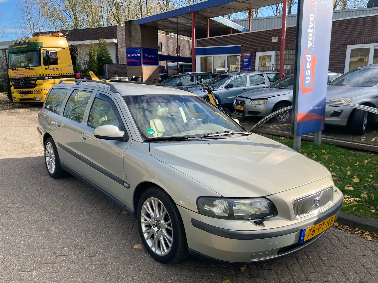 Volvo V70 2.3 T5 250PK - 1