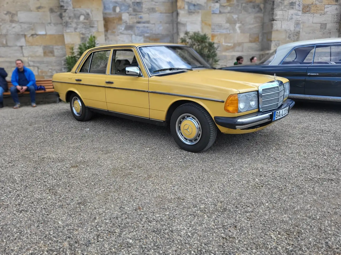 Mercedes-Benz 200 Sarı - 1