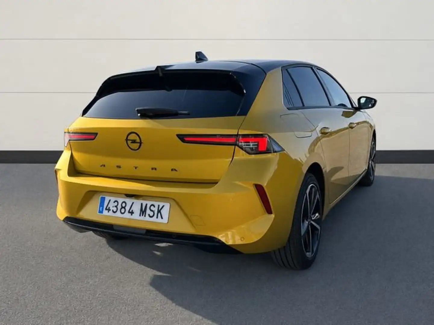 Opel Astra 1.2T XHT S/S GS 130 Amarillo - 2