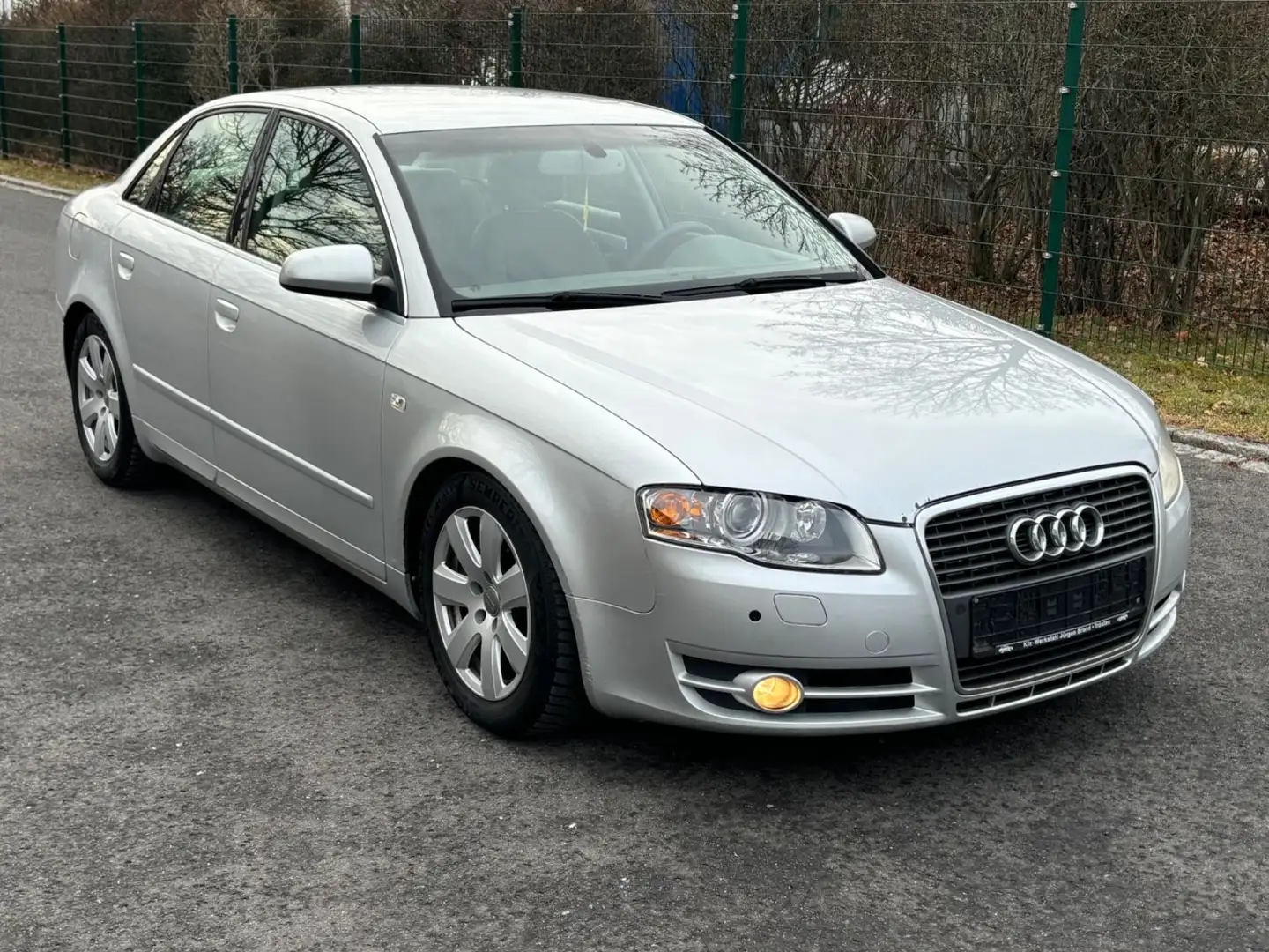 Audi A4 Lim. 3.0 TDI *QUATTRO*STNDHZ* Silber - 2