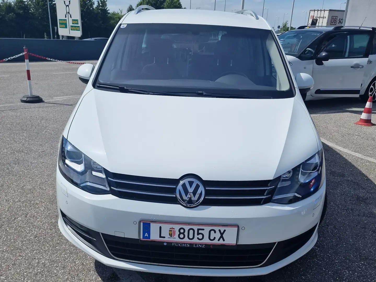 Volkswagen Sharan Sharan Business BMT SCR 2,0 TDI Business Weiß - 1
