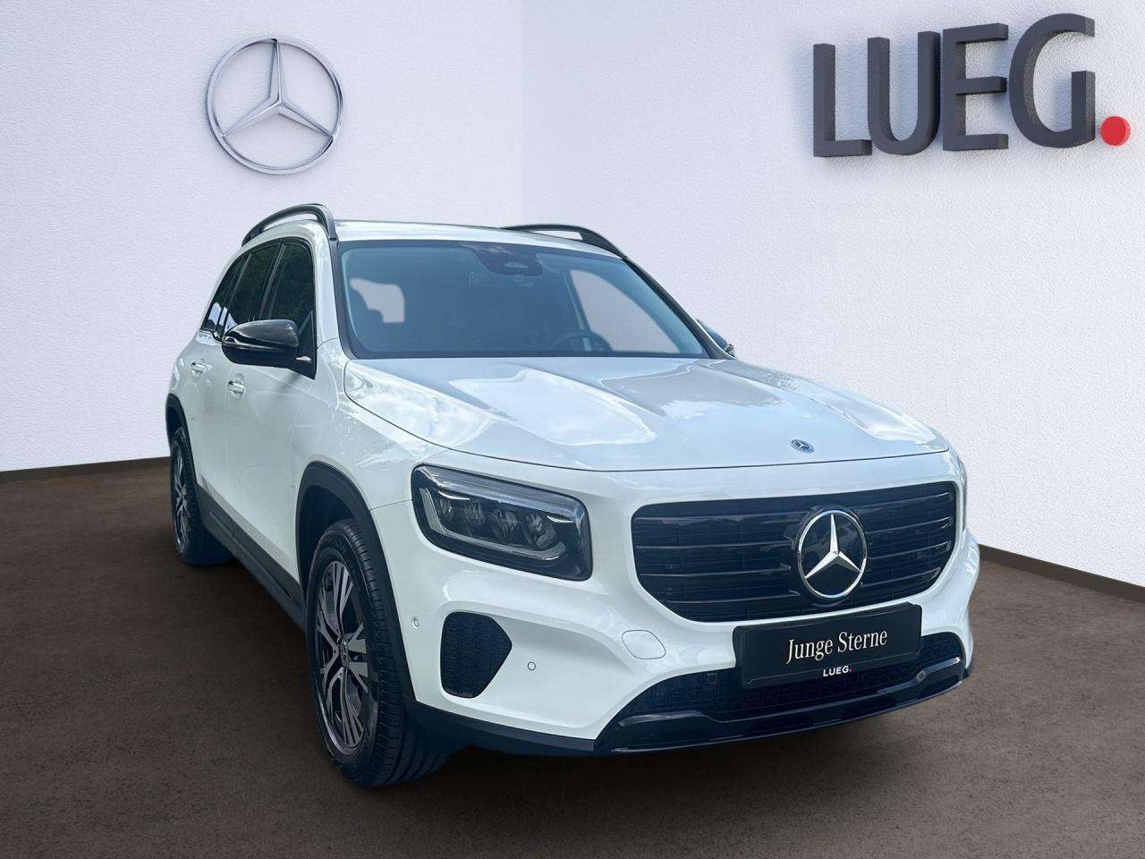 Mercedes-Benz GLB 220