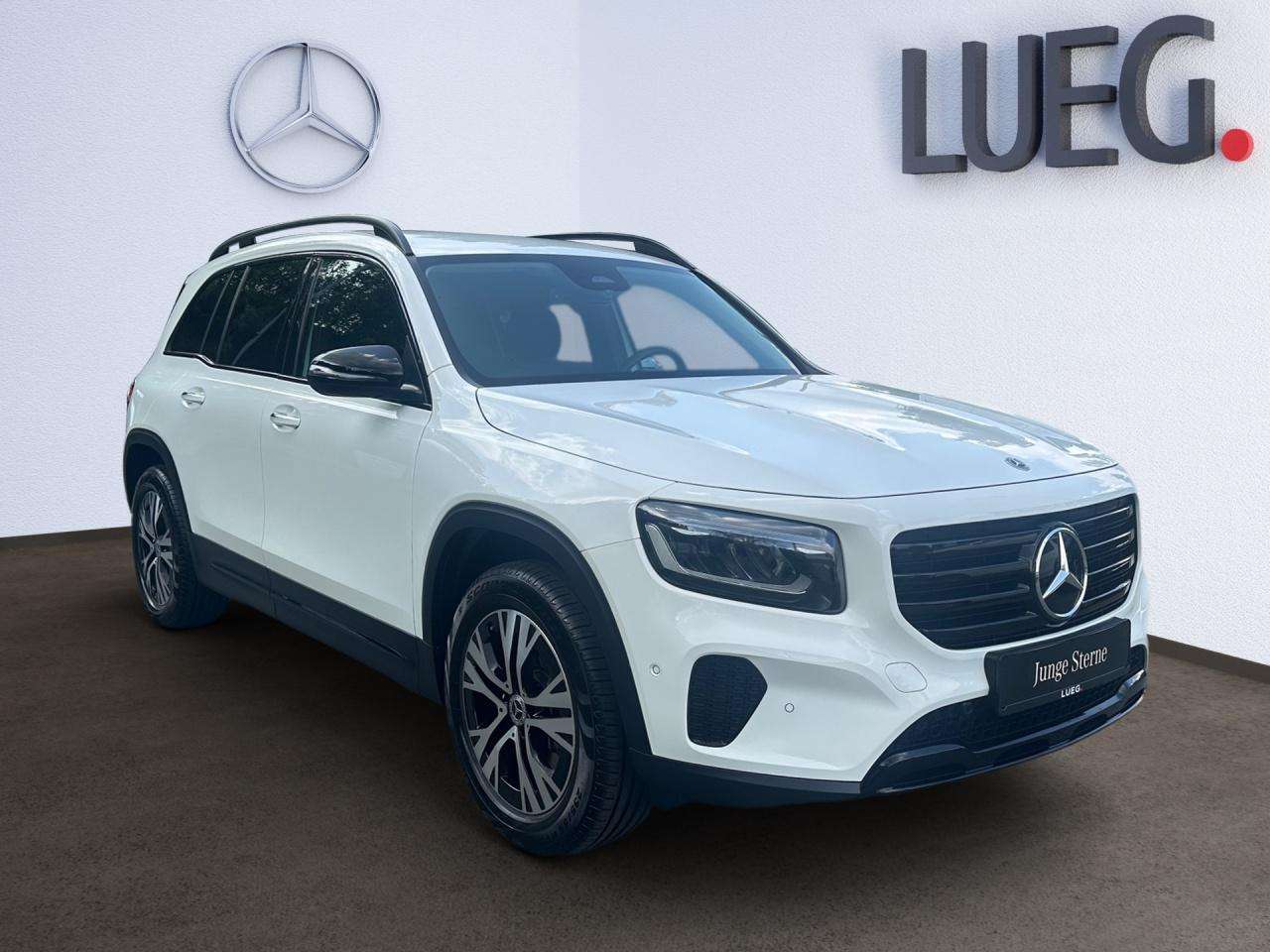Mercedes-Benz GLB 220