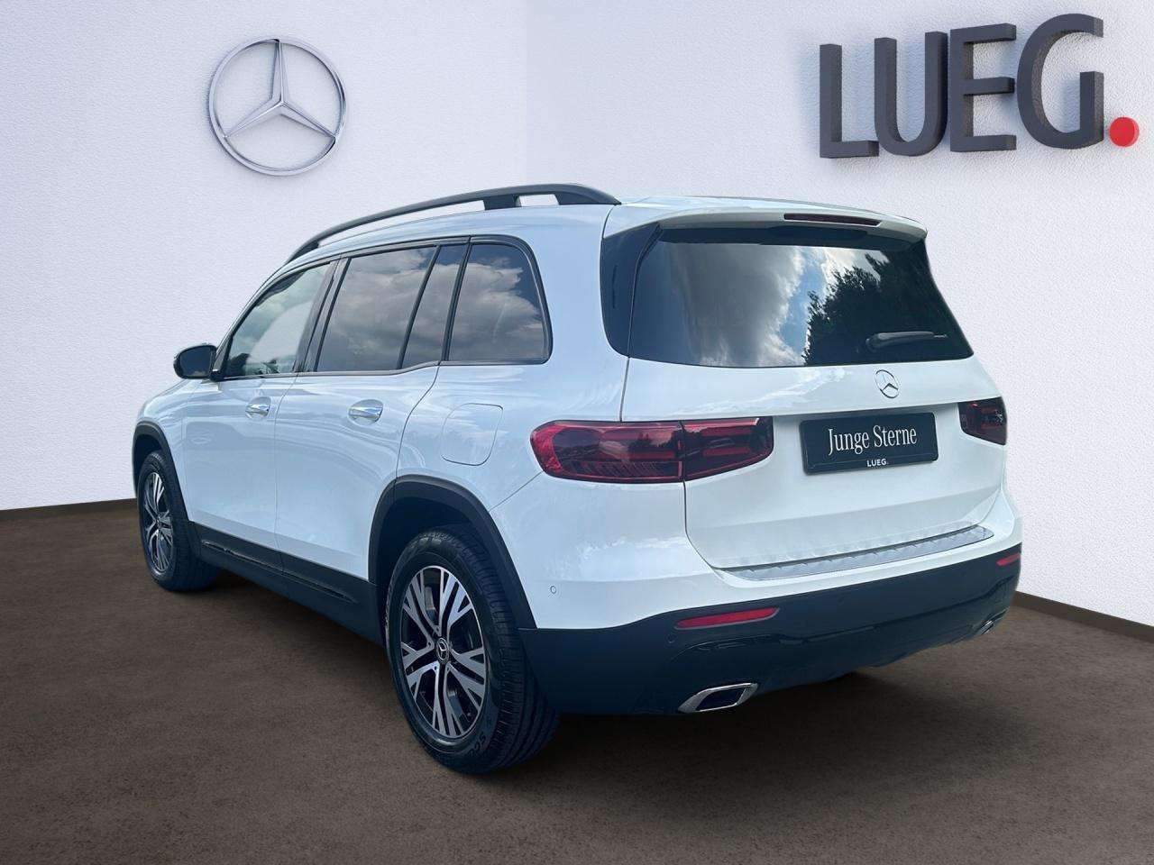 Mercedes-Benz GLB 220