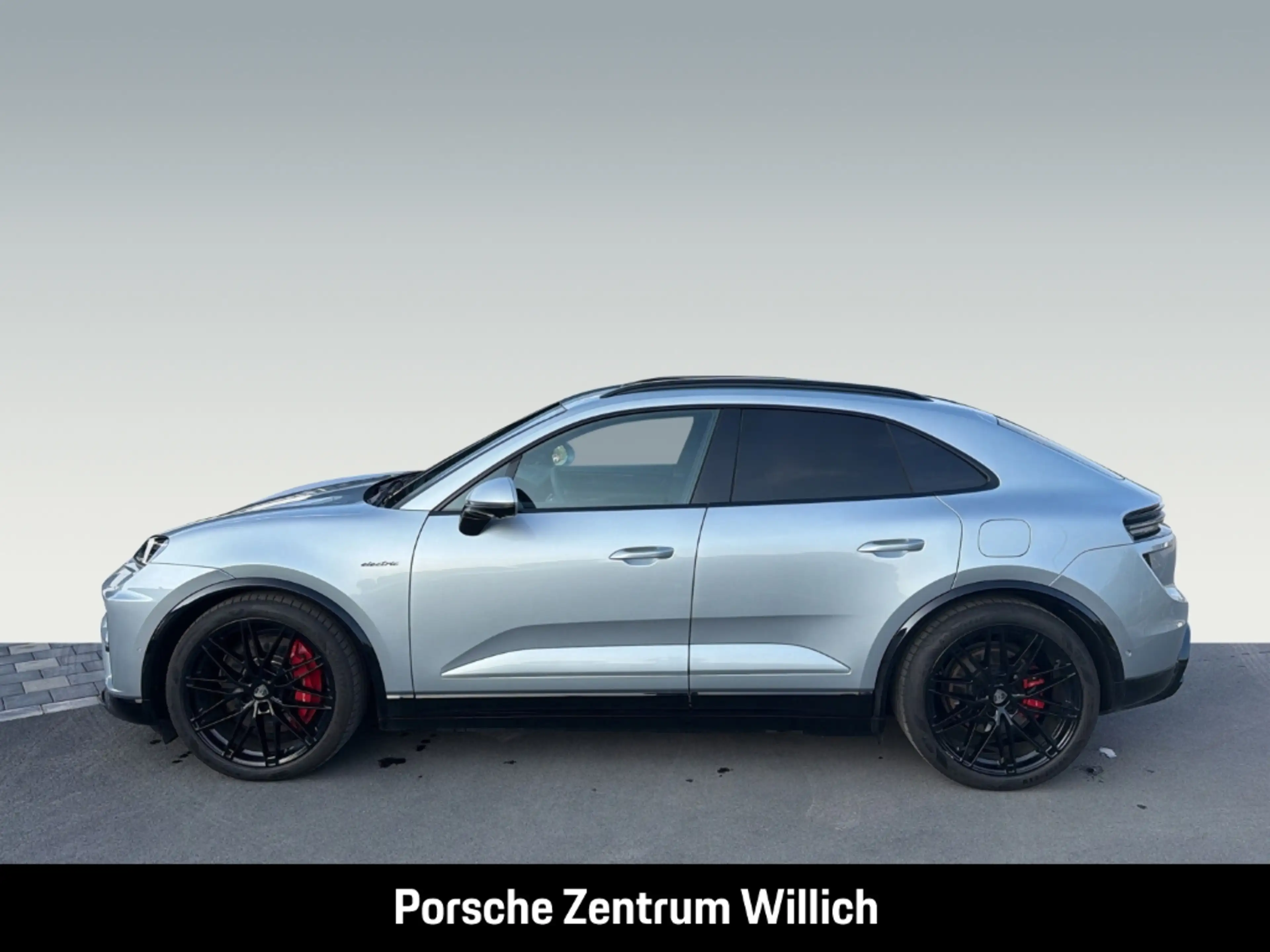 Porsche Macan Turbo — photo 2