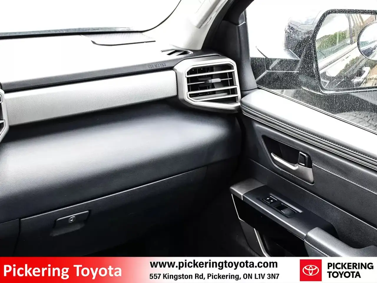 Toyota Tundra снимка Toyota Tundra
