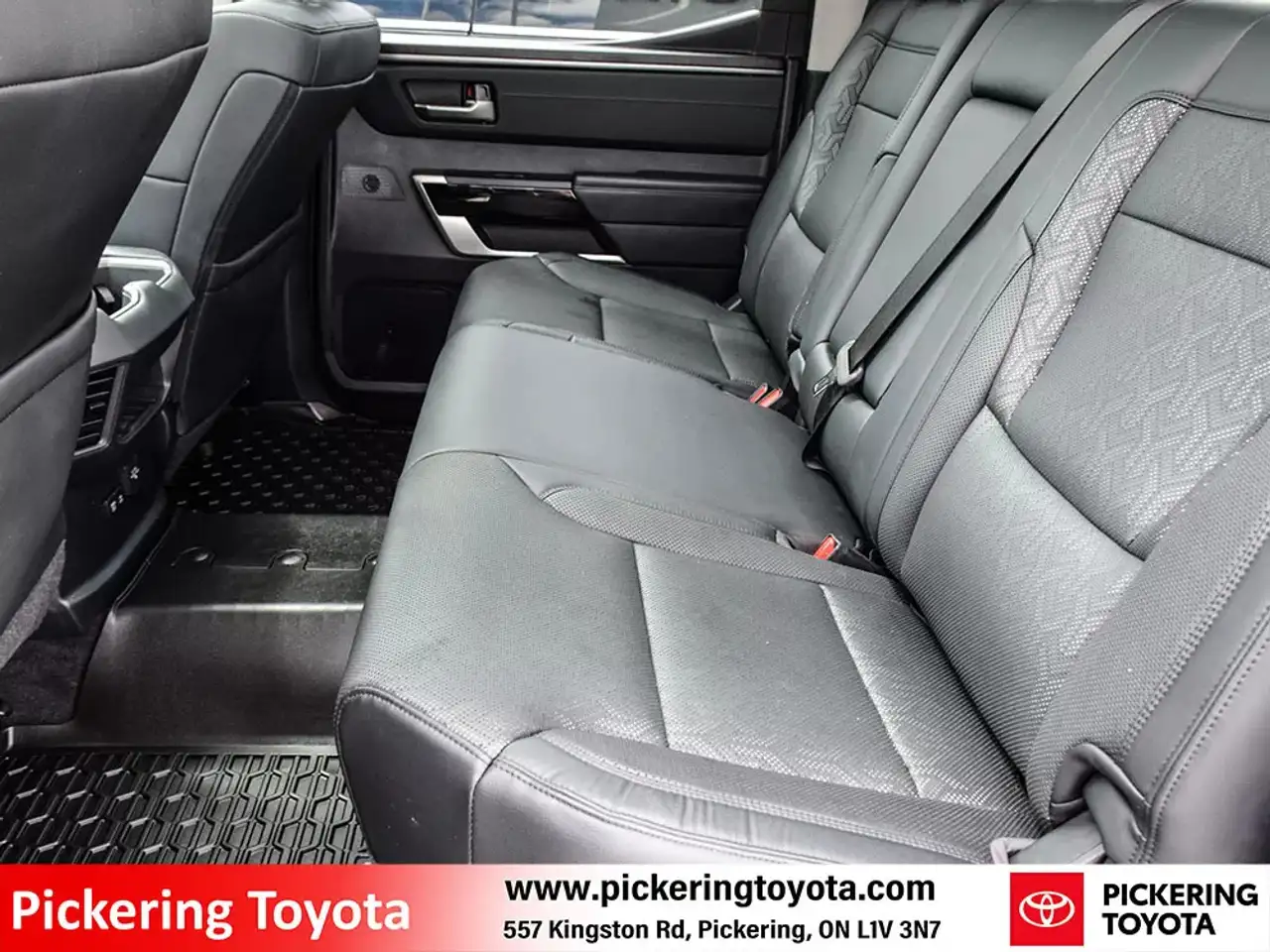 Toyota Tundra снимка Toyota Tundra