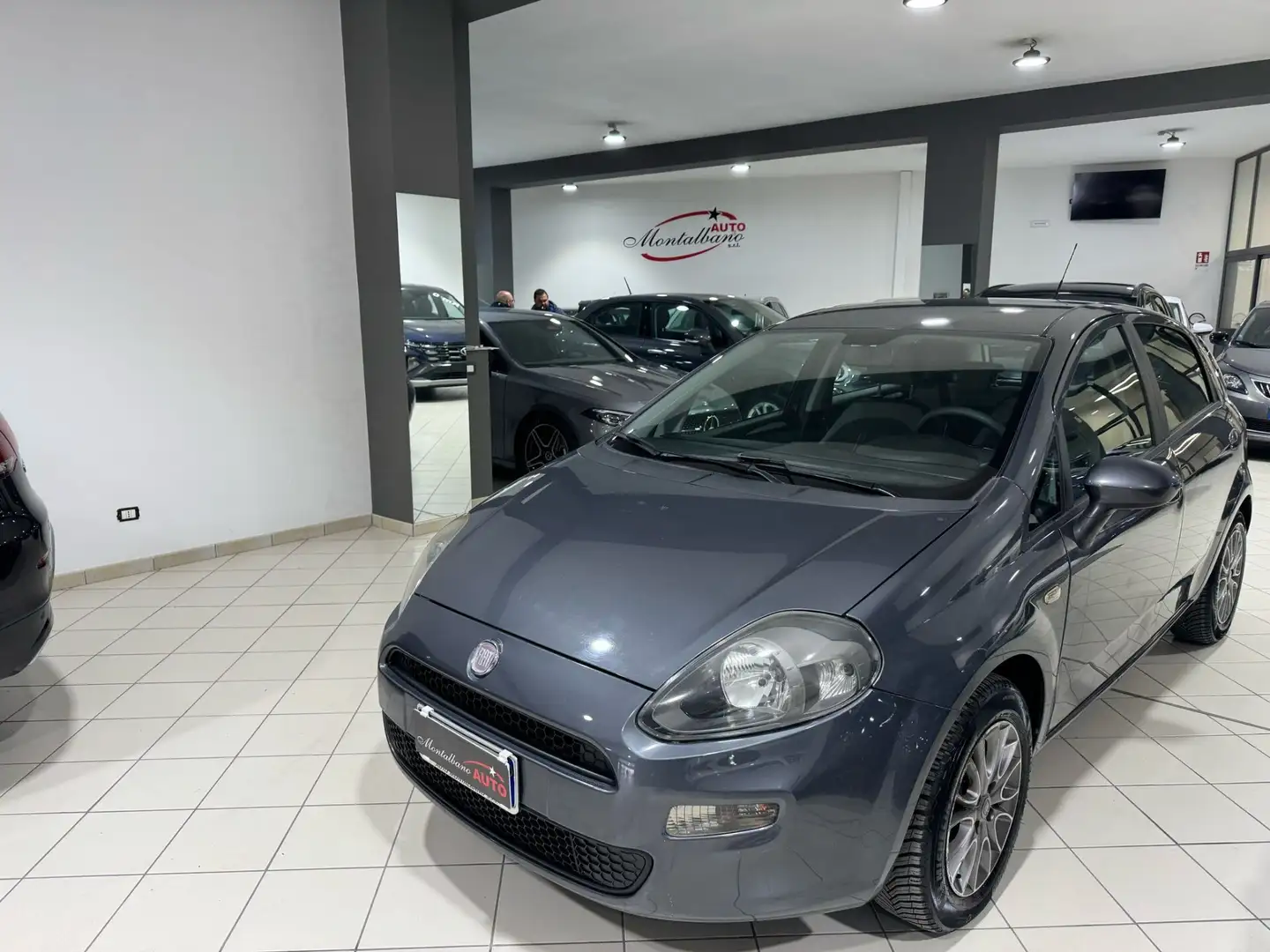 Fiat Punto 1.2 8V 5 porte Lounge Grigio - 1
