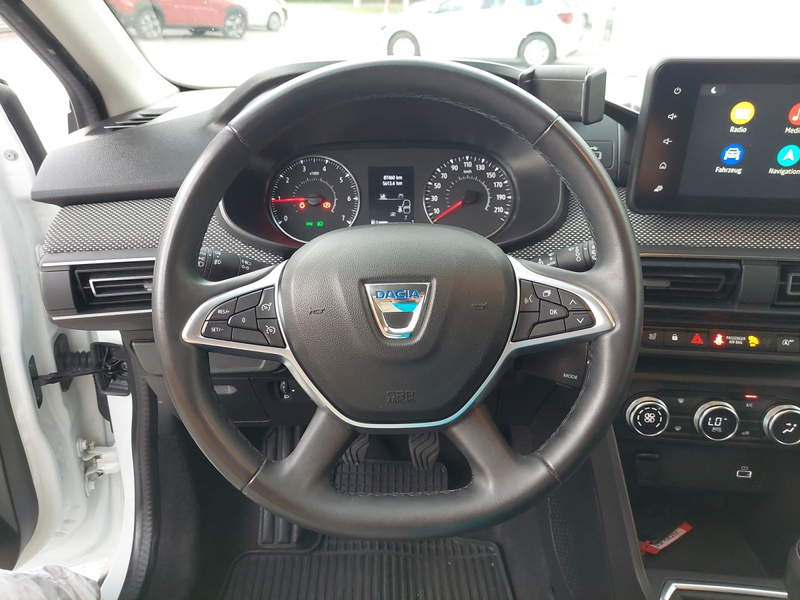 Dacia Jogger Extreme TCe 110 — photo 13