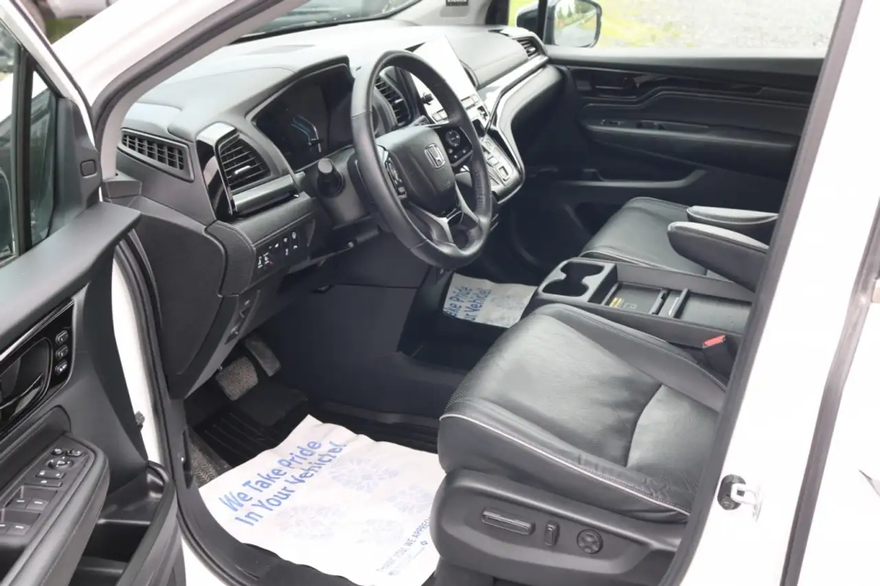 Honda Odyssey снимка Honda Odyssey