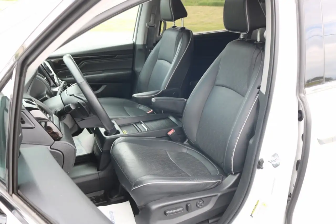 Honda Odyssey снимка Honda Odyssey