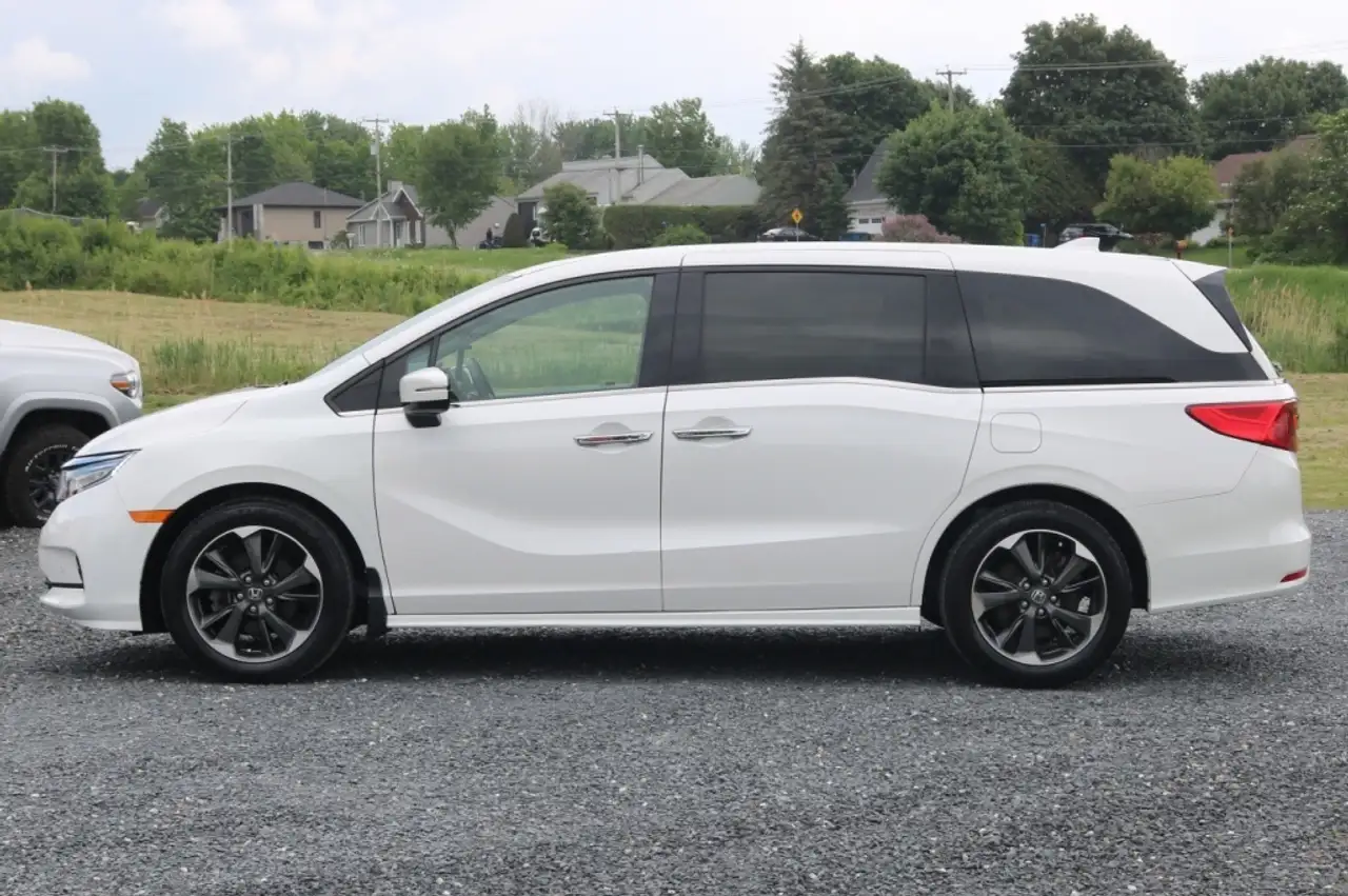 Honda Odyssey снимка Honda Odyssey