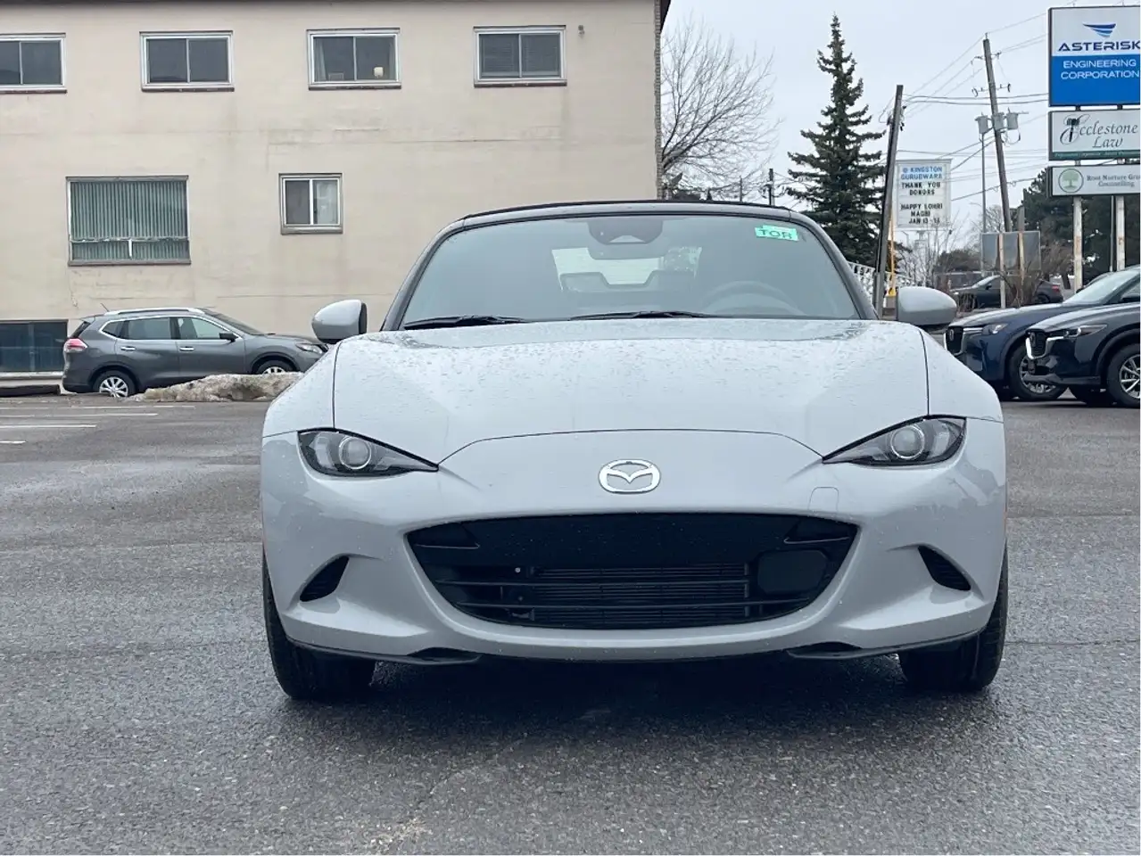 Mazda MX-5 Miata снимка Mazda MX-5 Miata