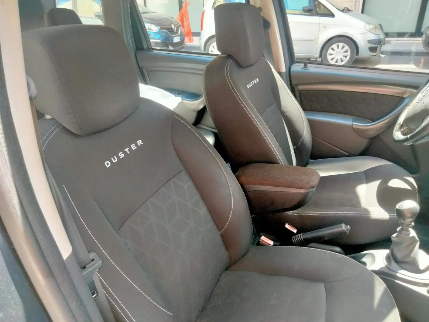Dacia Duster 1.5 dci Ambiance 4x2 110cv - 2