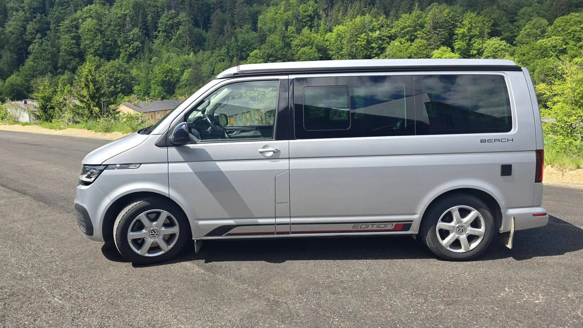 Volkswagen T6.1 California California Beach Camper Silber - 2