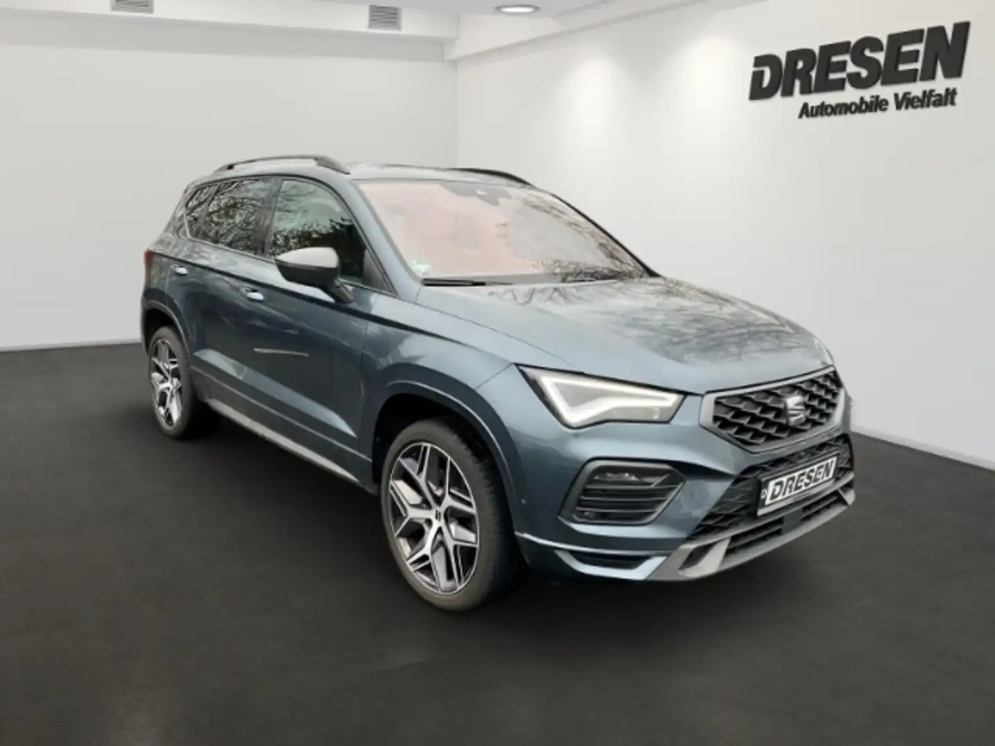 SEAT Ateca 1.5 TSI ACT FR OPF Navi+ Sitzheizung+CarPlay+Tempo Grau - 2