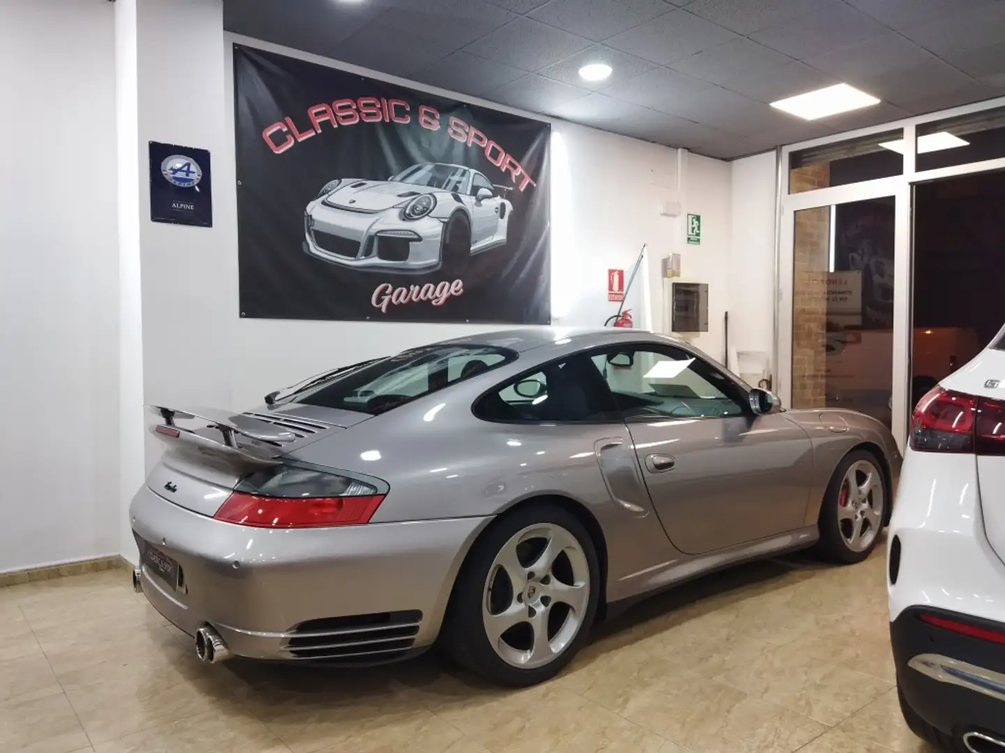 Porsche 911 Turbo Tiptronic S Beige - 1