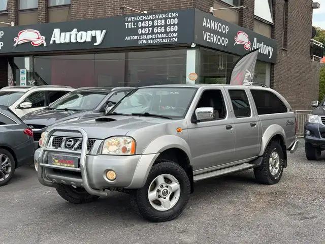 Nissan Navara D22/BELGE!