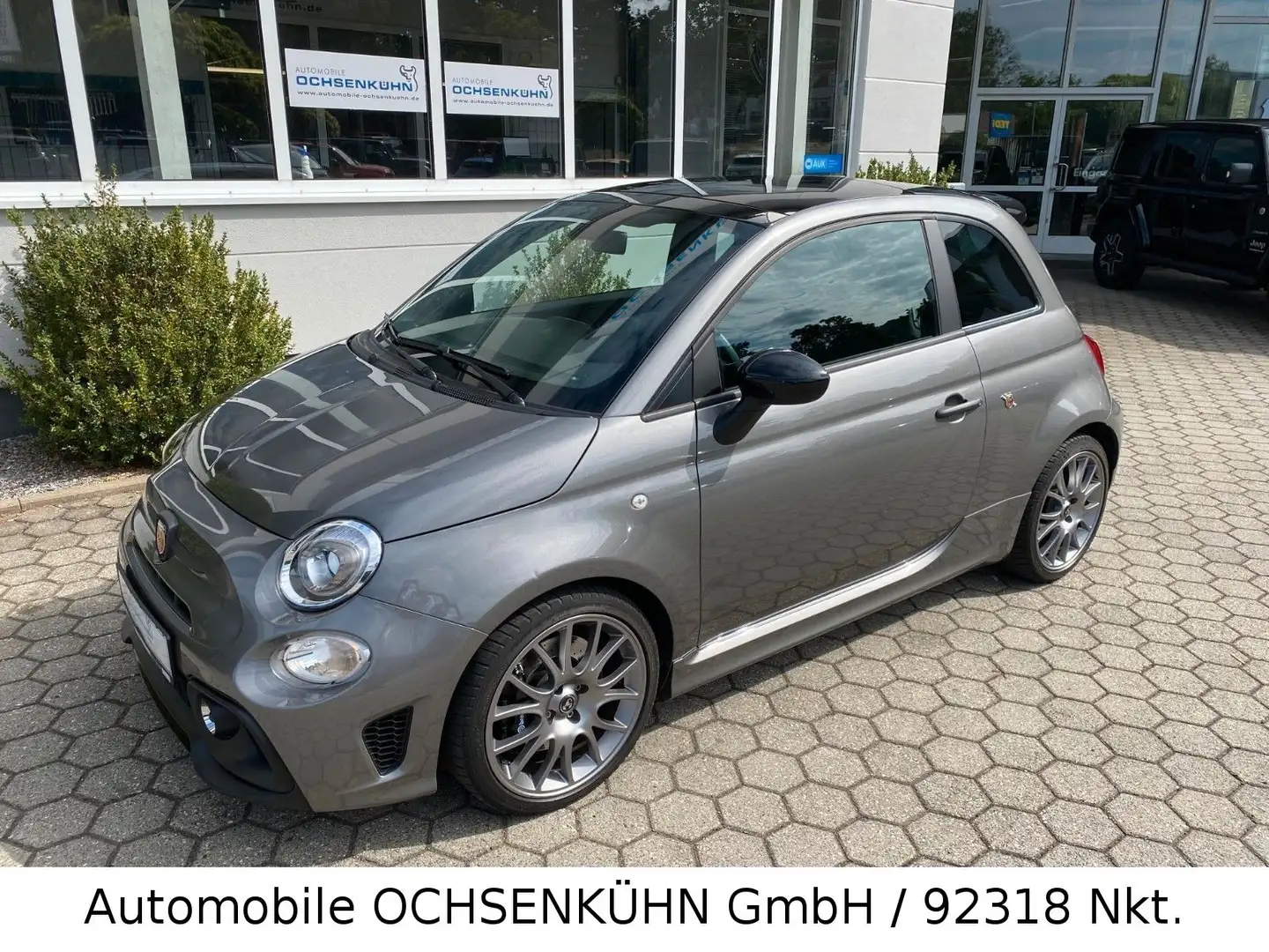 Abarth 695 1.4l / Nav., Leder, Pan.-D. Grijs - 1