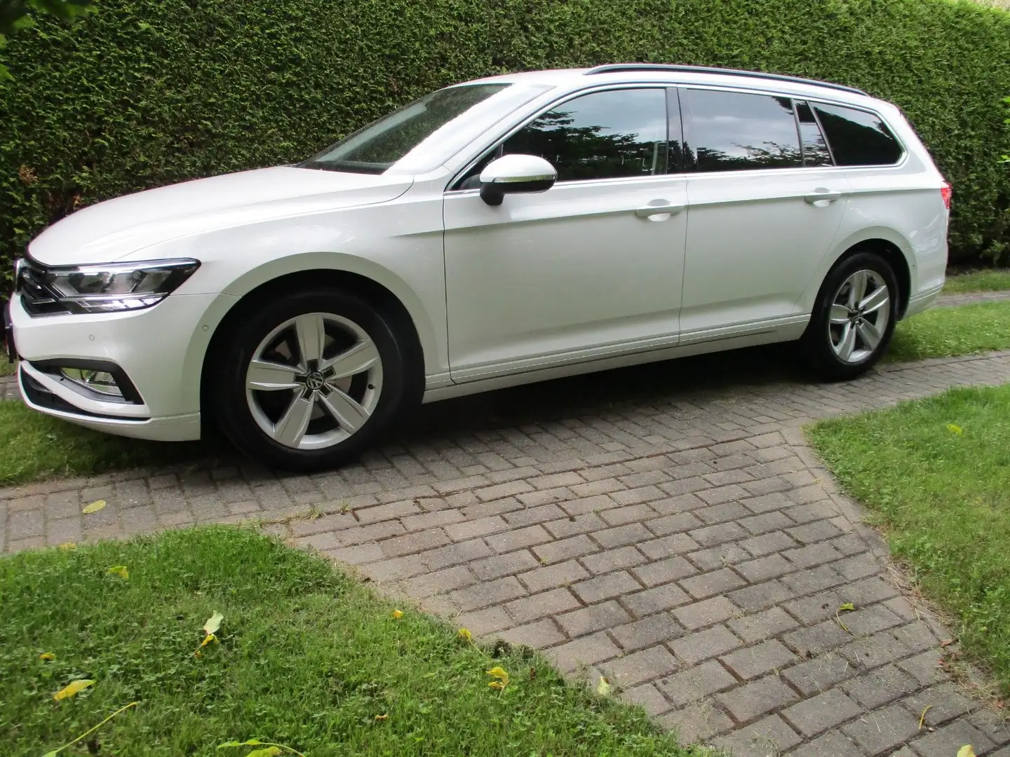 Volkswagen Passat Variant Business *DSG//190PS//LED//ACC** Blanco - 1