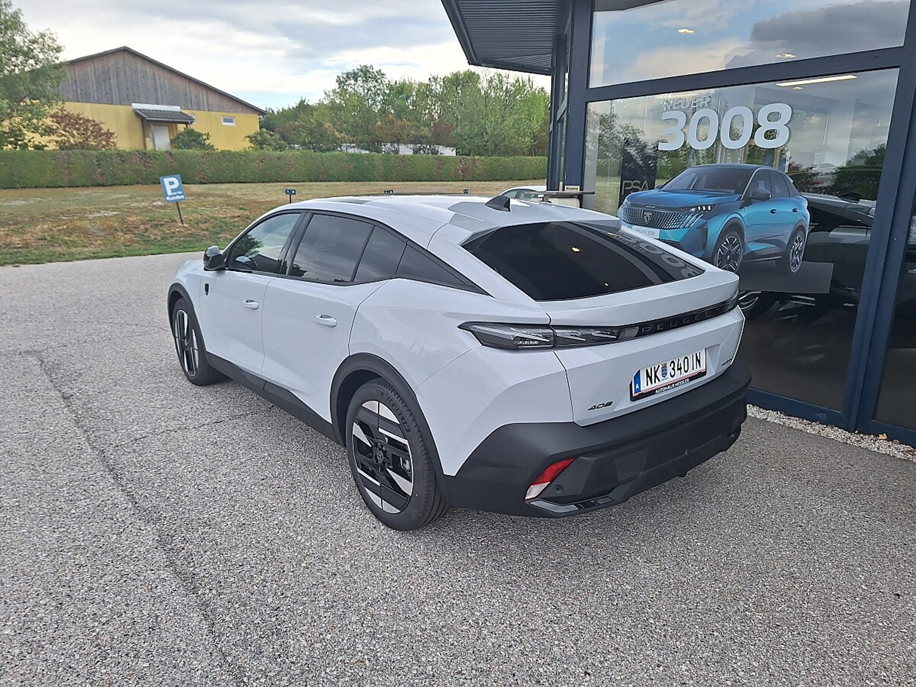 Peugeot 408 1.2 Hybrid 145 GT Exclusive (EURO 6e) — photo 2
