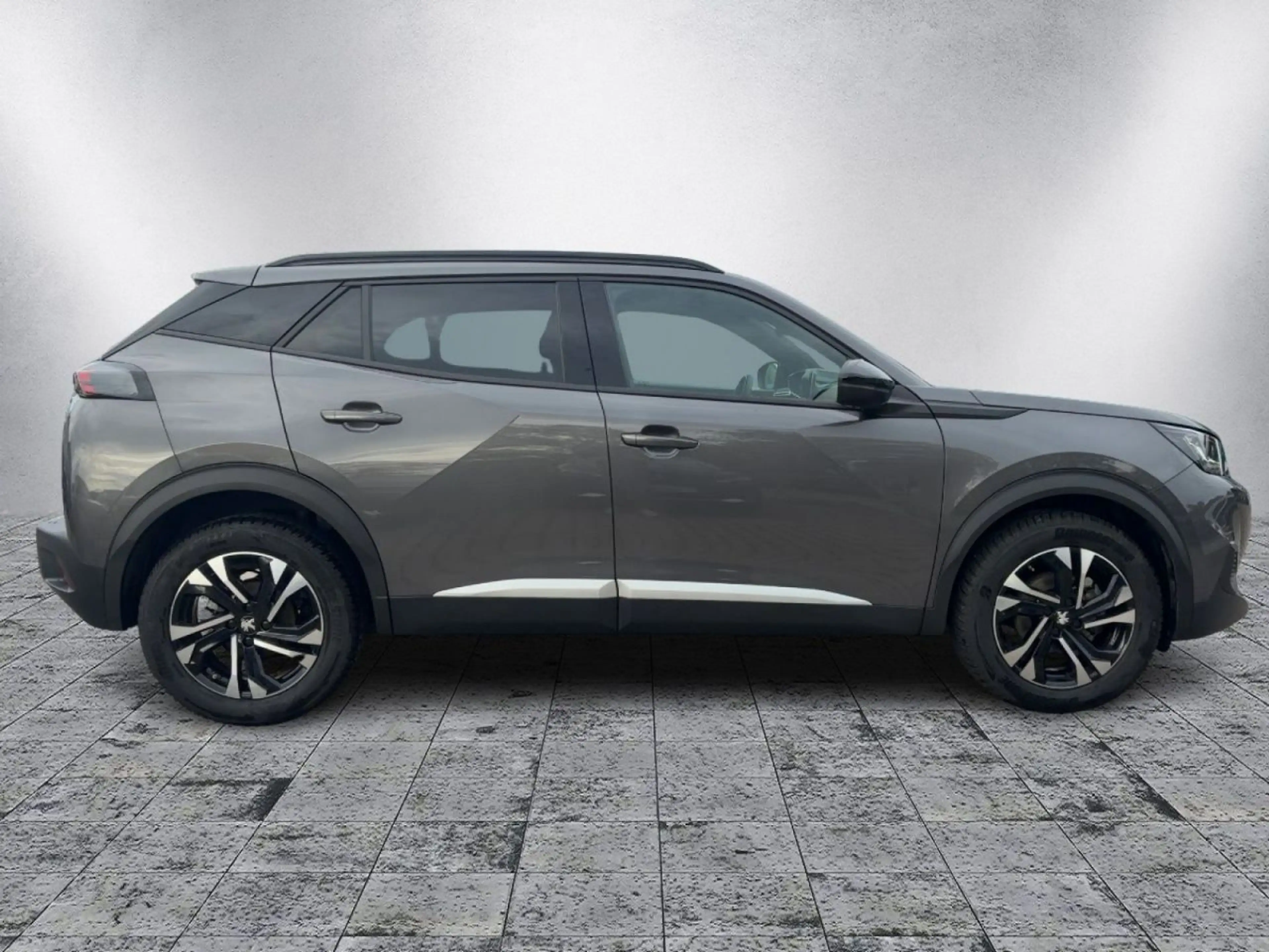 Peugeot 2008 Allure Pack PureTech 130 EAT8 — photo 5