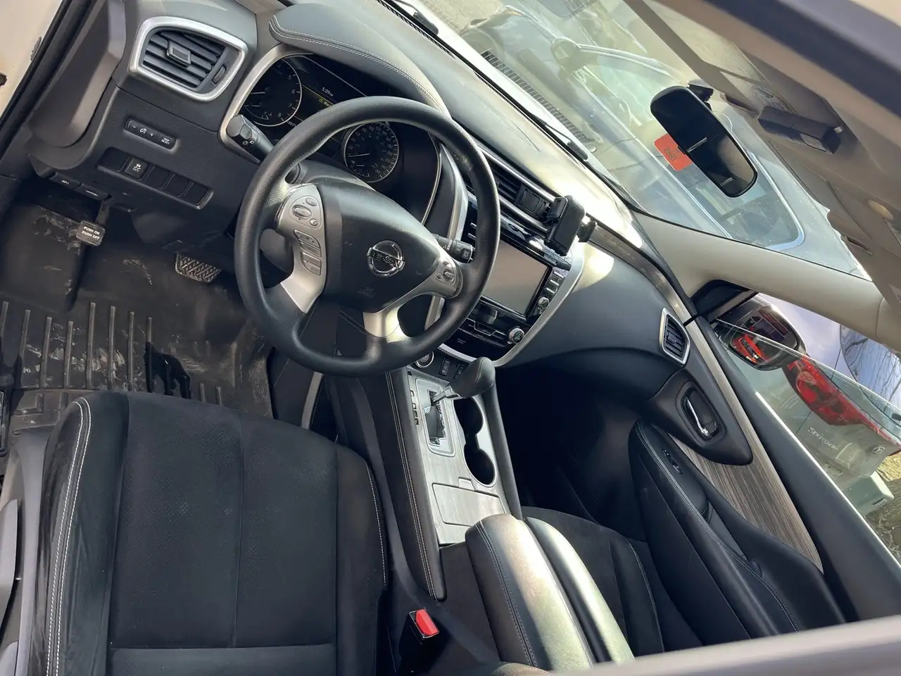 Nissan Murano снимка Nissan Murano
